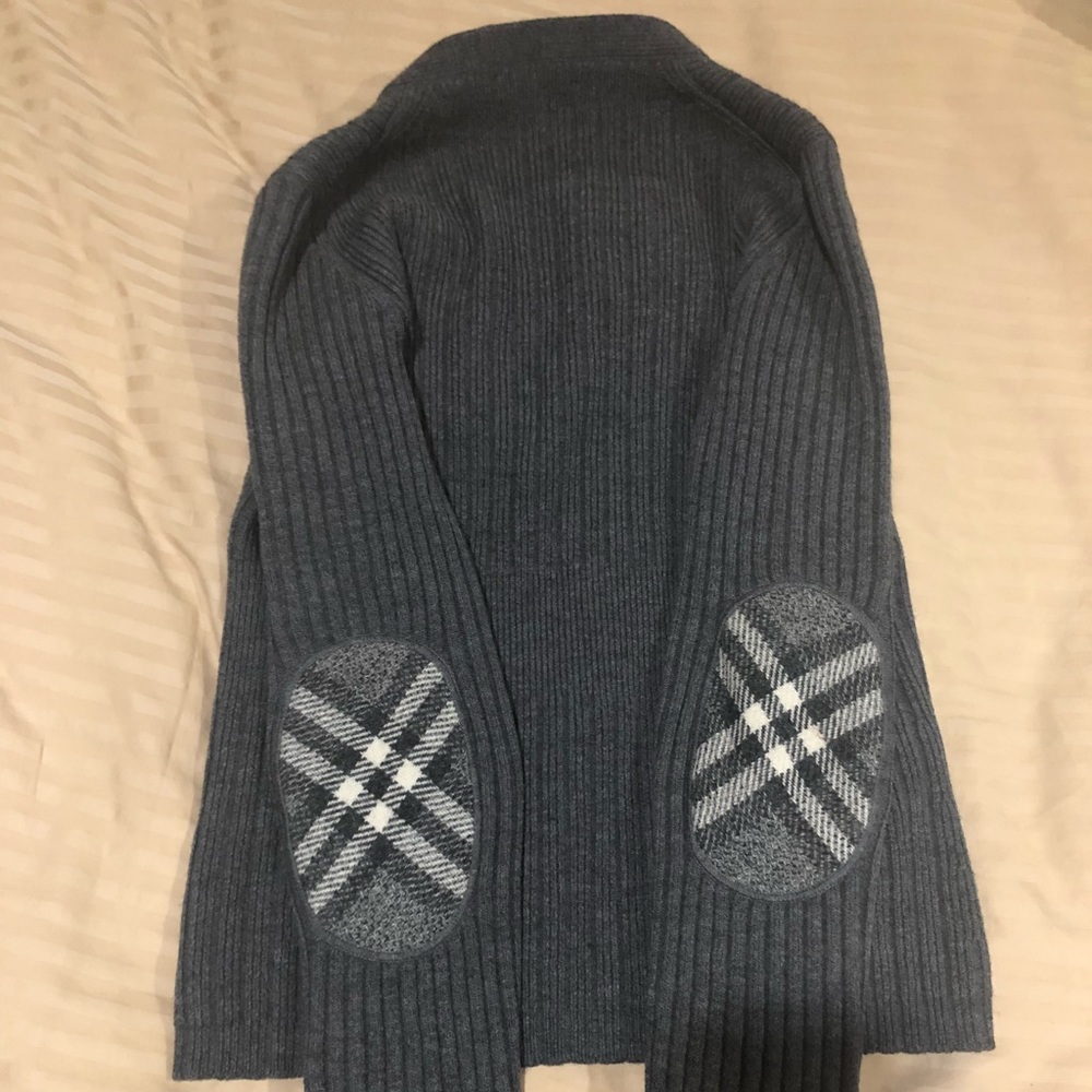 Burberry V Neck Sweater Worn 1x